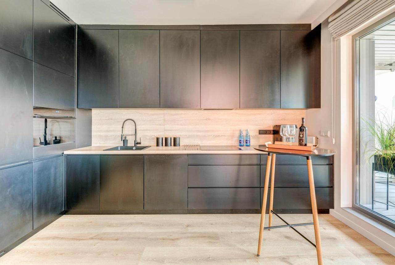 The Black Crane Apartment Gdansk Ngoại thất bức ảnh